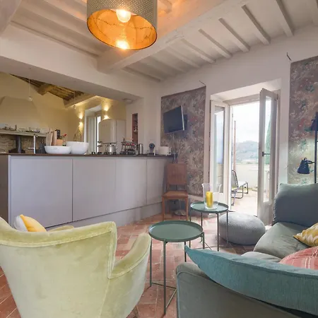 Nobile By Interhome * Polveraia